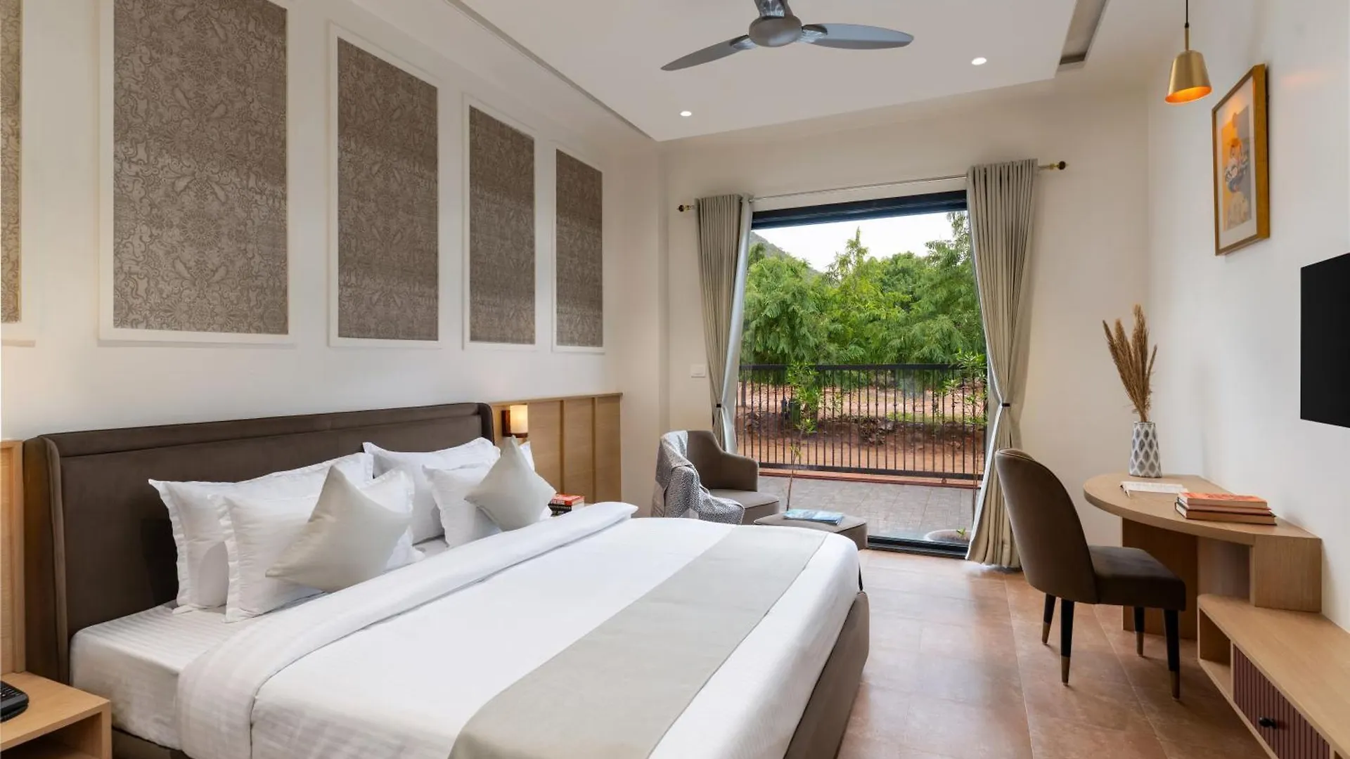 Hotel The Montail Udaipur